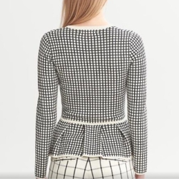 🖤Banana Republic Checkered Peplum Sweater🖤 - Picture 2 of 7